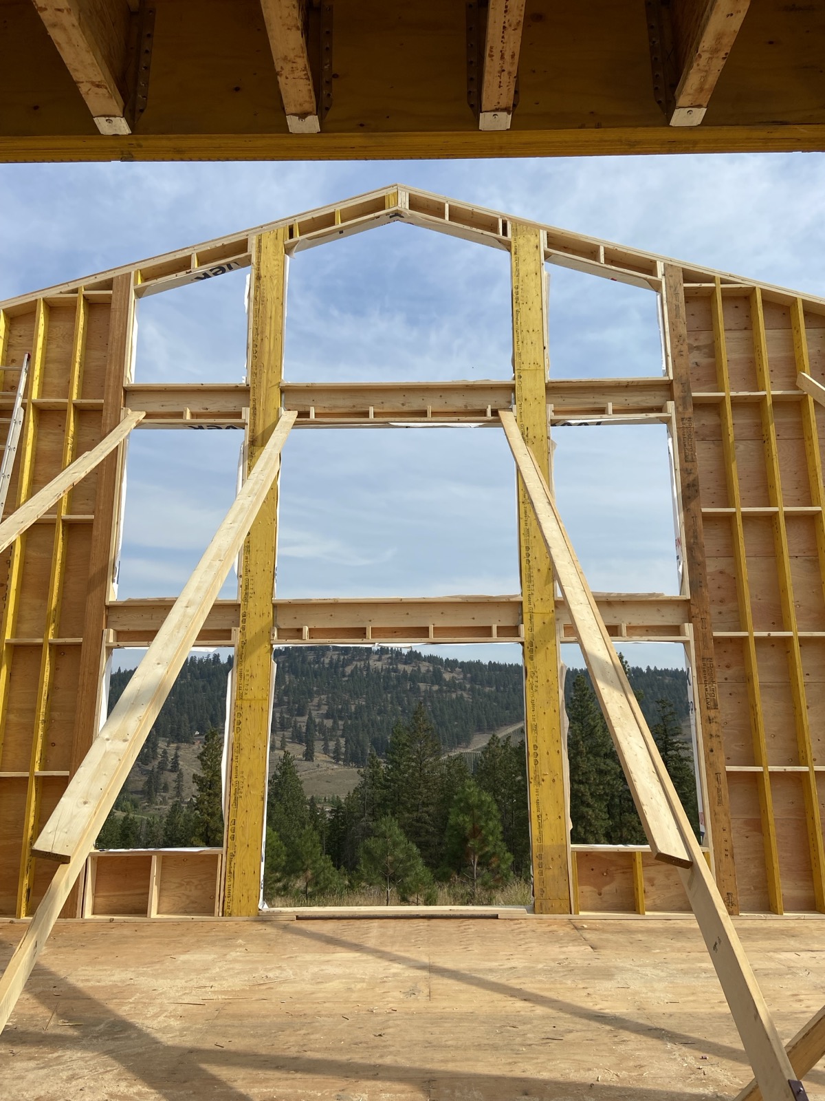 Custom window framing during construction